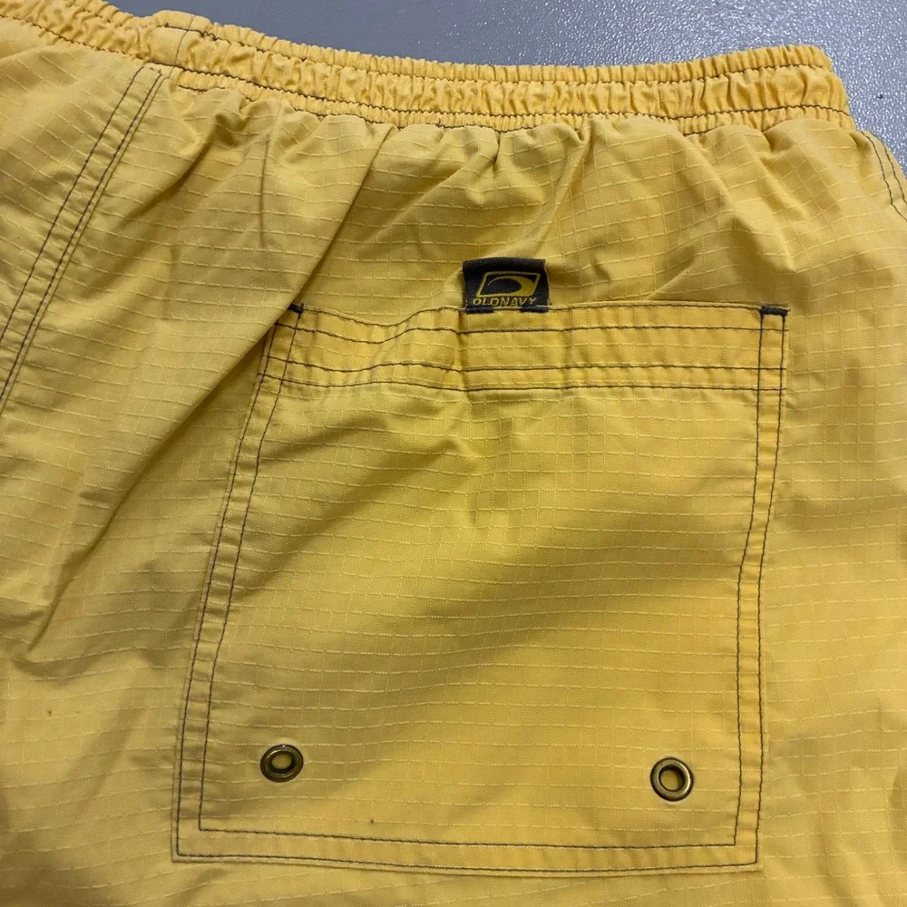 Vintage Old Navy Mens Yellow Ripstop Swim Trunks Cargo Pocket Mesh Lined Large